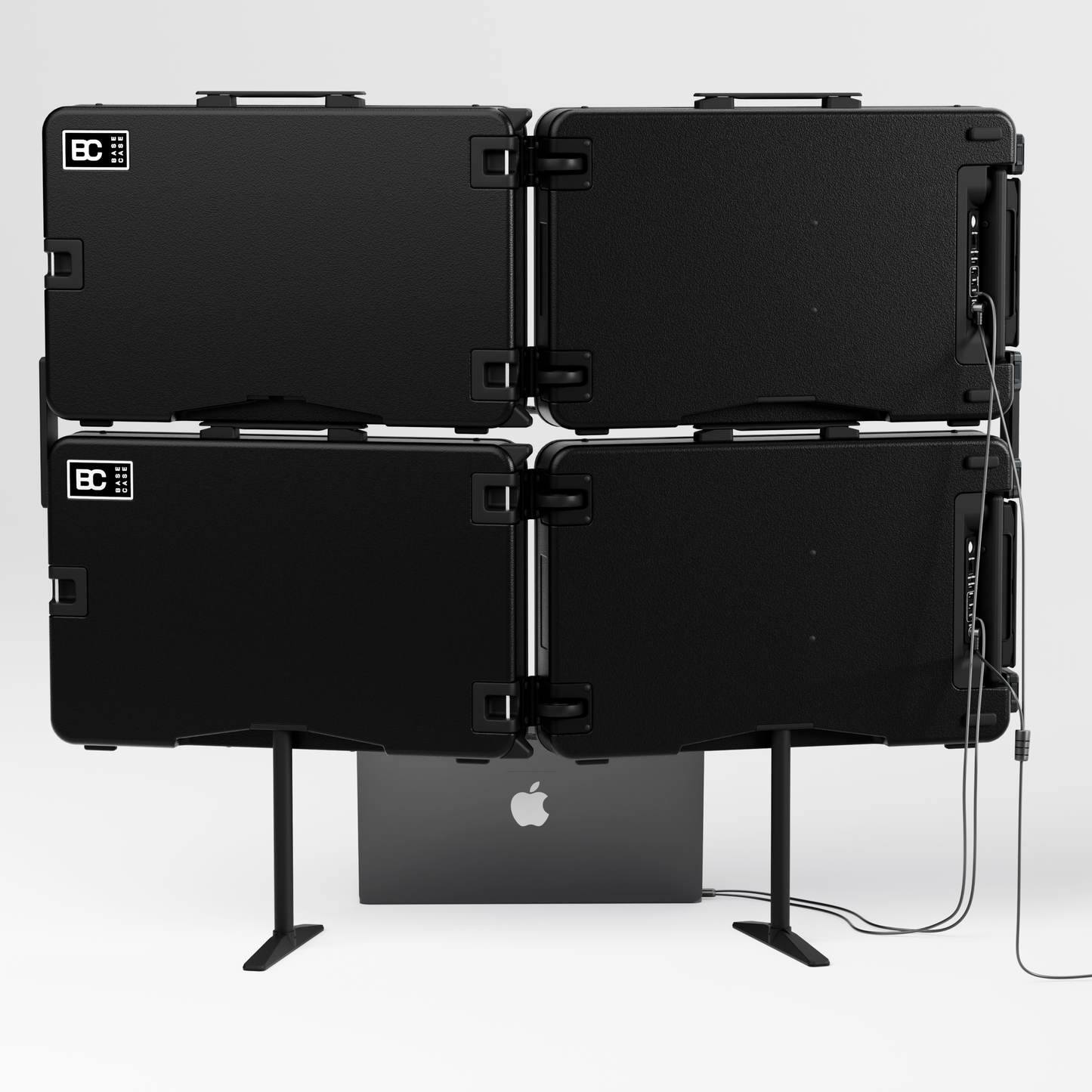 QuadZilla™ The Ultraportable Four-Screen Command Center