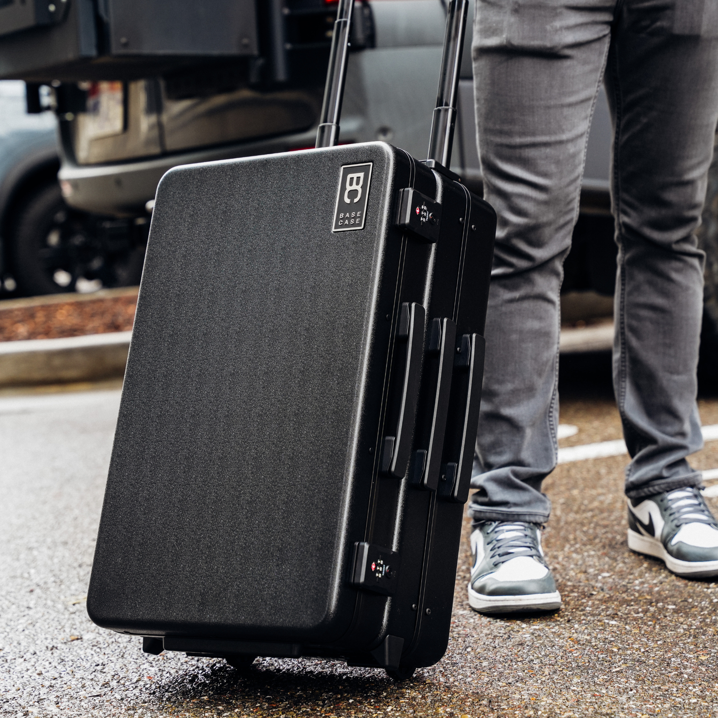 Base Case Executive - Dual UHD/4K Command Center (TAA Compliant)